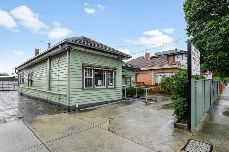 304 Williamstown Road