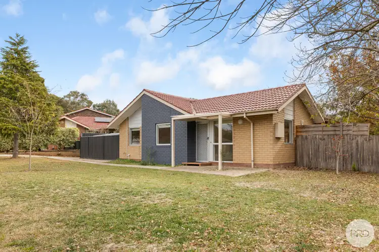 5 Fristrom Crescent
