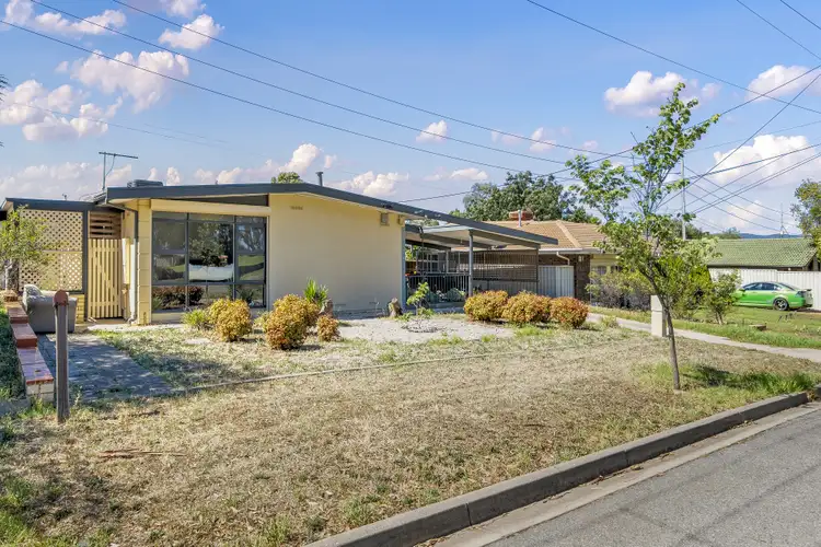 15 Noya Avenue