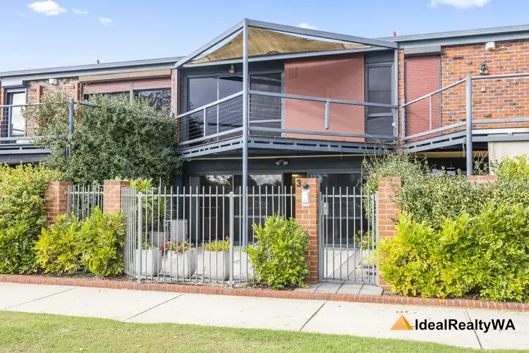 16 Coode Street