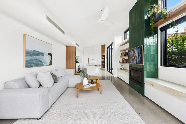 83 Macpherson Street