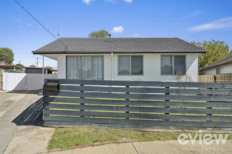 19 McCormack Crescent