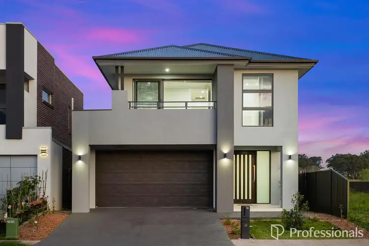 16 Waterflow Street