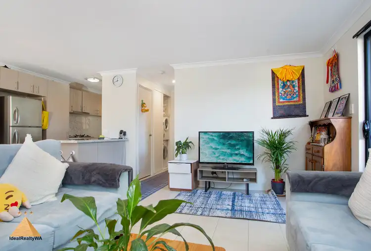 2 View Avenue