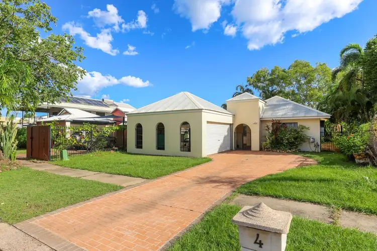 4 Trochus Crescent
