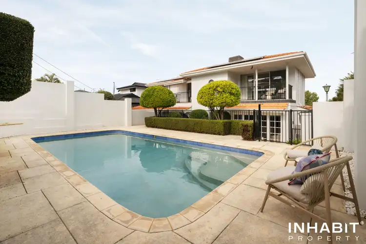 10 Seymour Avenue