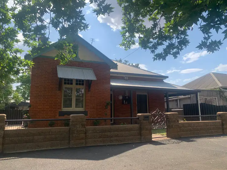 87 Darling Street