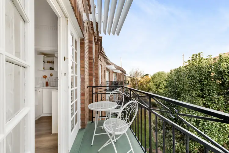 53 Powlett Street