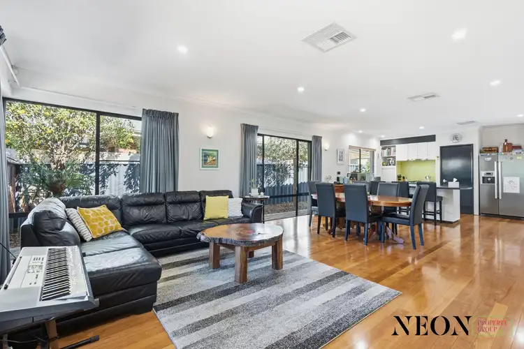 6 Williams Road