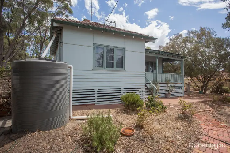 2 Thackrah Avenue