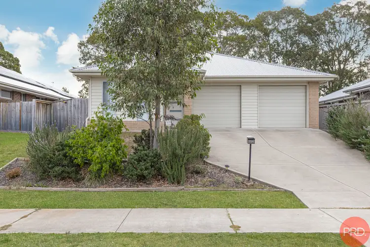 25 McGlinchey Crescent