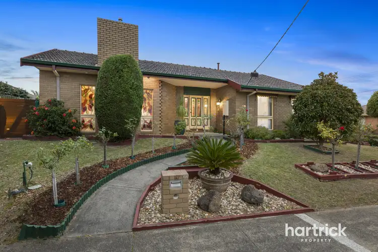 17 Kingston Drive