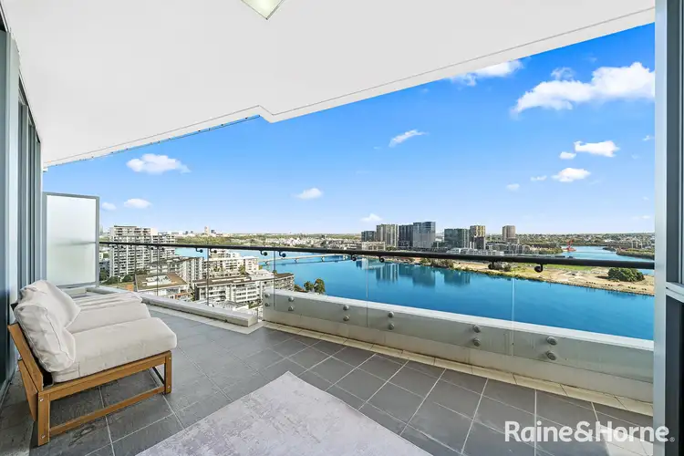 87 Shoreline Drive