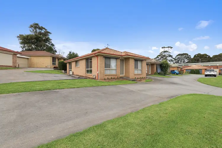 6B Hatfield Drive