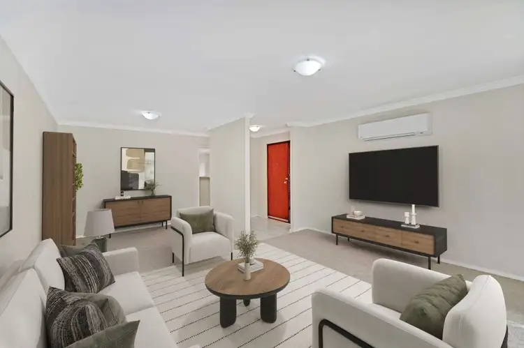 3 Riseley Street