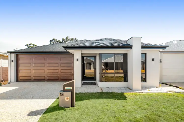 18 Grazier Way
