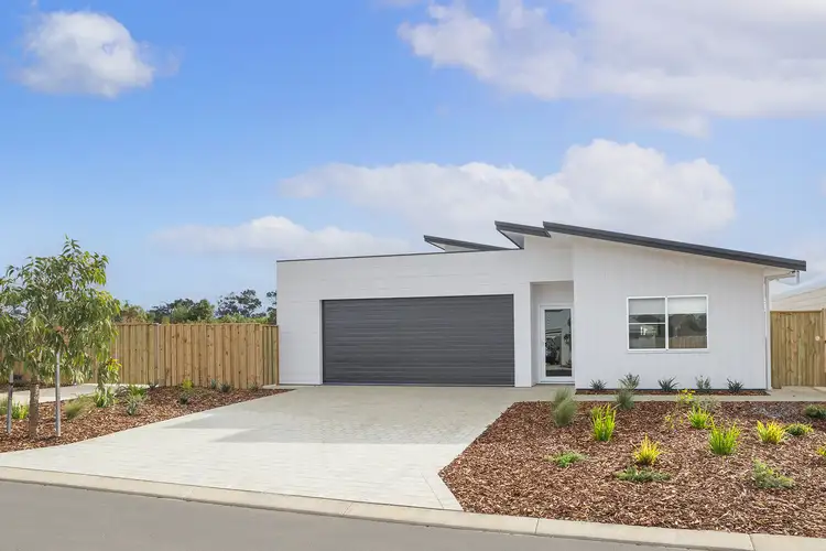 3 MacLaren Crescent