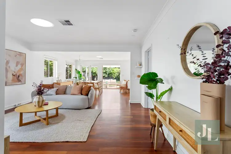 71 Hawkstone Street