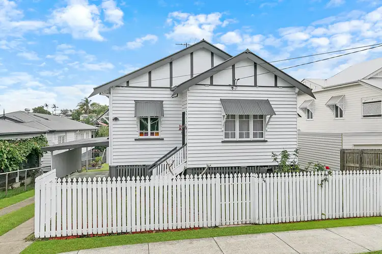 24 Annie Street