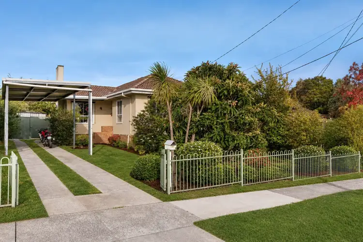 4 Electra Avenue
