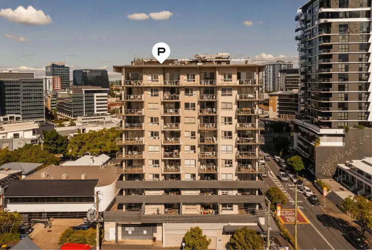 44 Brookes Street