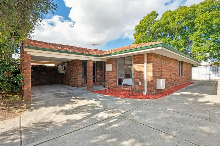23A Sheridan Crescent