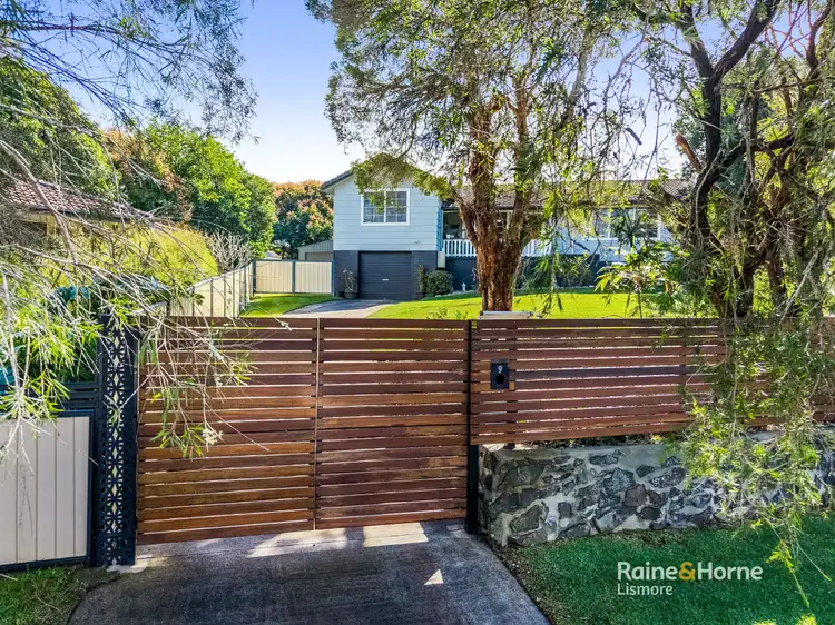 9 Hosie Place