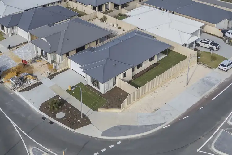 29 Lunarossa Drive