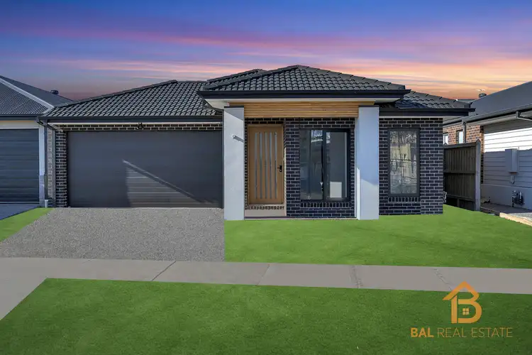 10 Granite Crescent