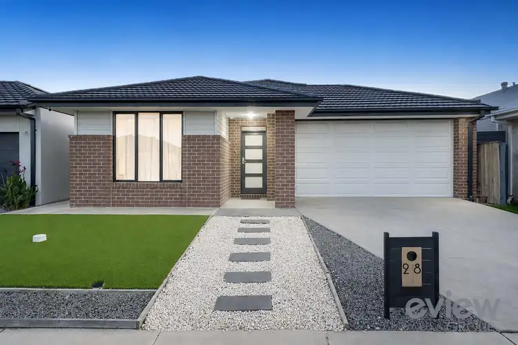 28 Ruthven Way