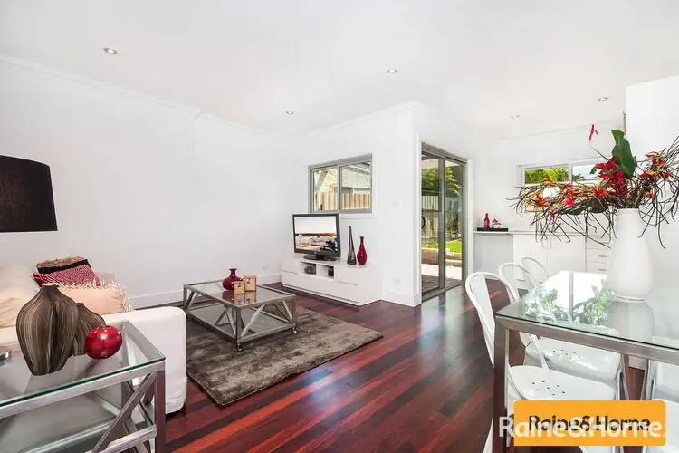 275 Victoria Road