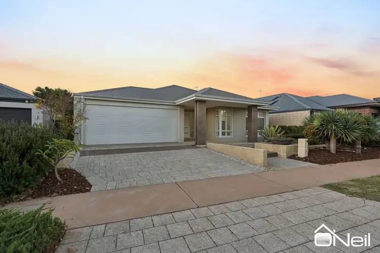 19 Lindt Crescent