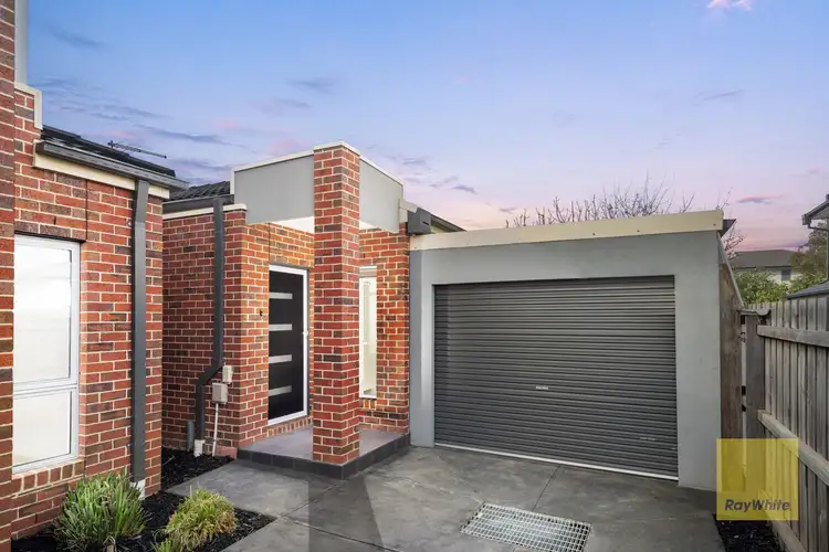 4/10 Emily Street