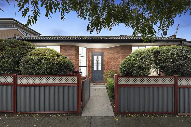 9 Aliwal Street