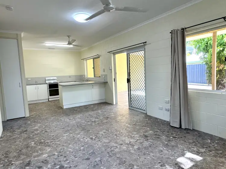 9 Dan Hart Lane
