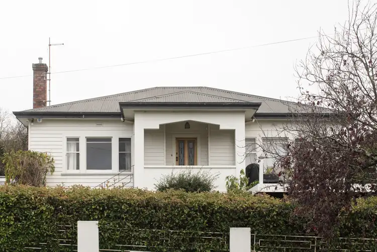 11 Robin Street