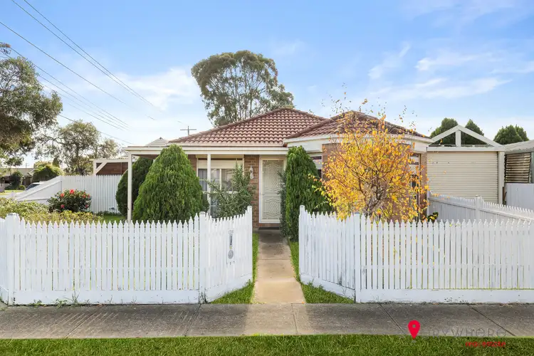 136 Cambridge Crescent