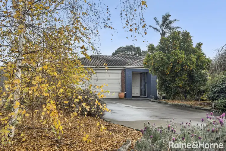 4 Clover Court