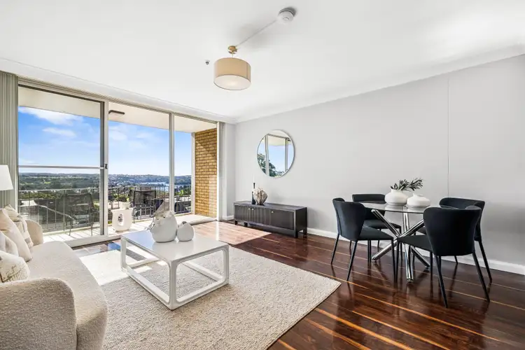 5 Sutherland Street