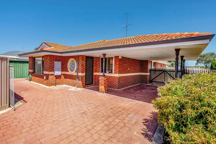 53B Admiralty Crescent