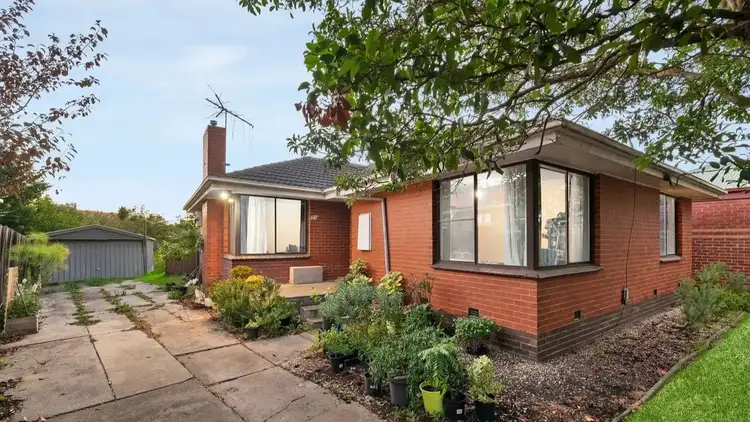 39 Huddersfield Road