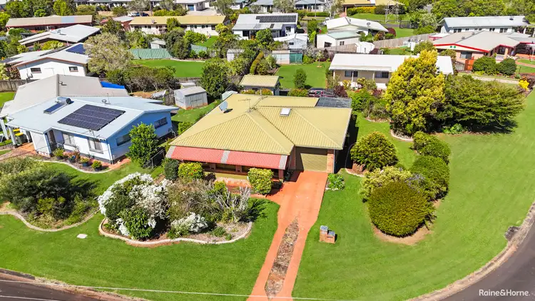 7 Hillview Circuit