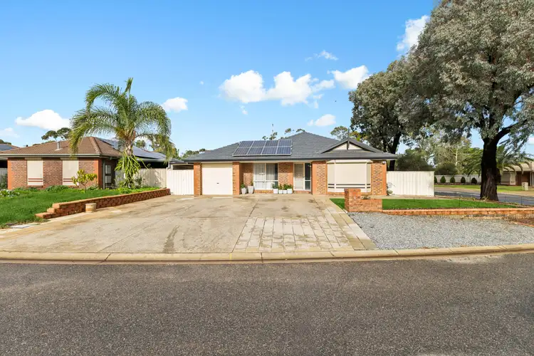2 Cleland Avenue