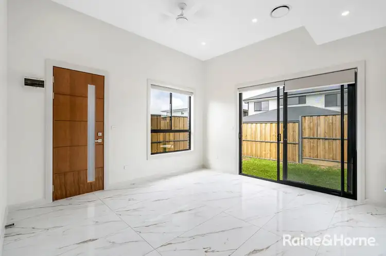 7A Baystone Street