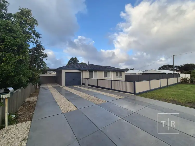 30 Gull Street