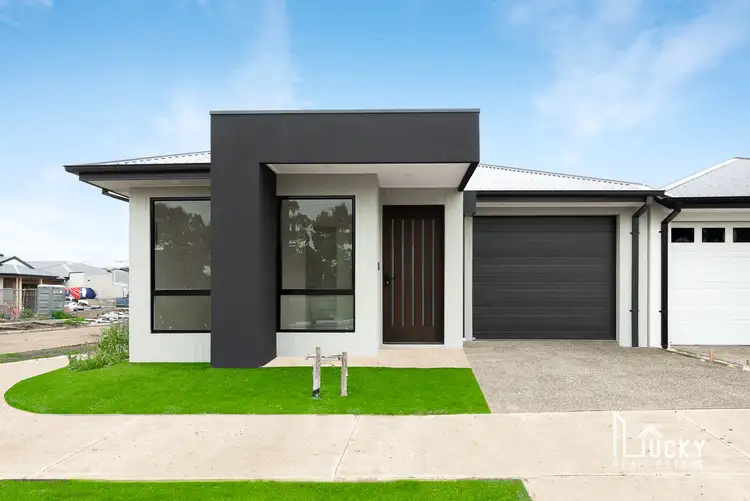 12 Mimicus Drive