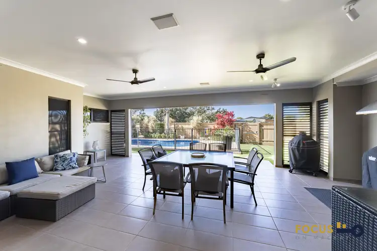 6 Pavillion Court