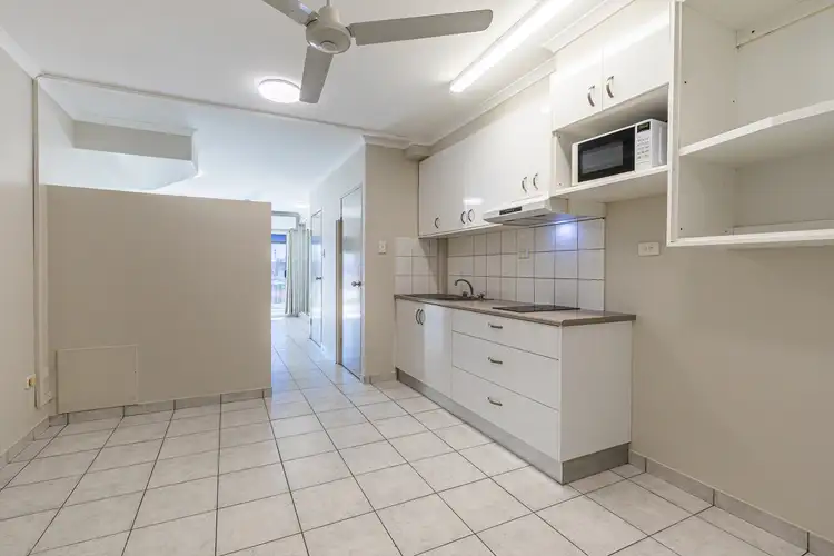 21 Cavenagh Street