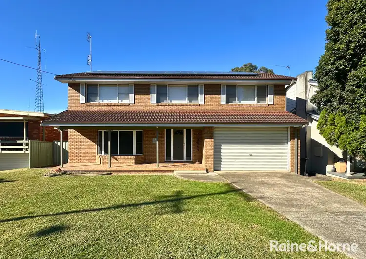 8 Hockey Street