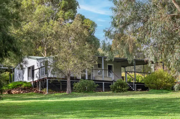 4 Bovell Street